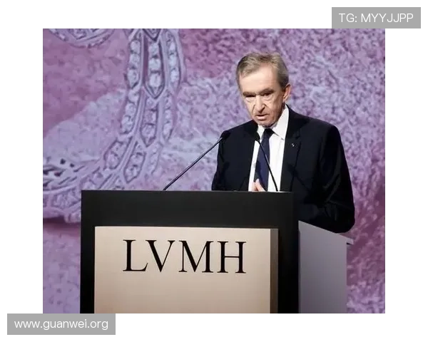 分析开云集团与LVMH在奢侈品行业中的品牌管理与创新发展路径